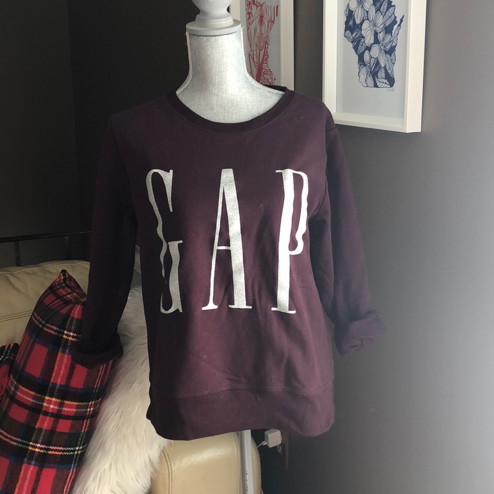 Gap logo sweatshirt